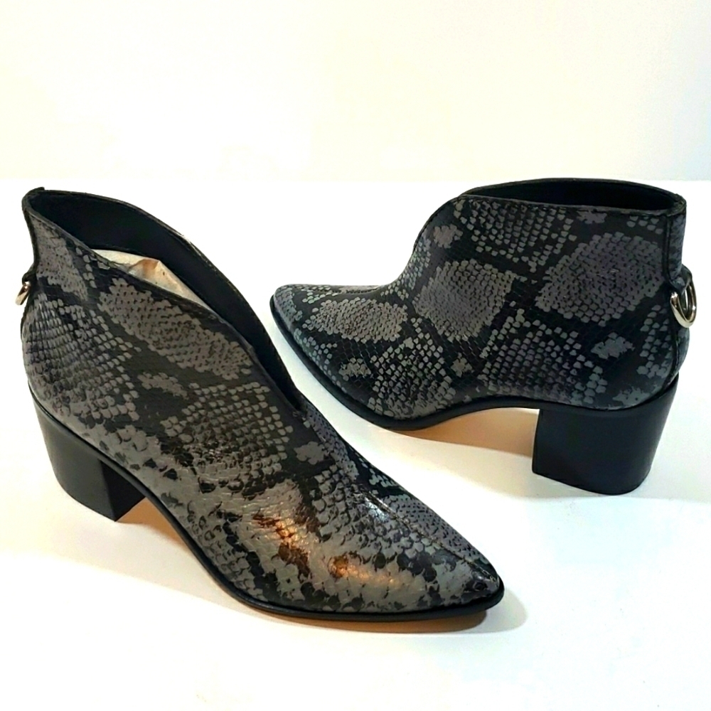 Kaanas~Woman Size 6M~Grey Snake Booties Bellone Open Front Shoes NEW